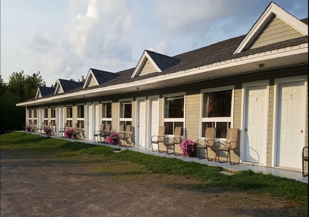 The Fundy Rocks Resort Hopewell Cape Exteriér fotografie